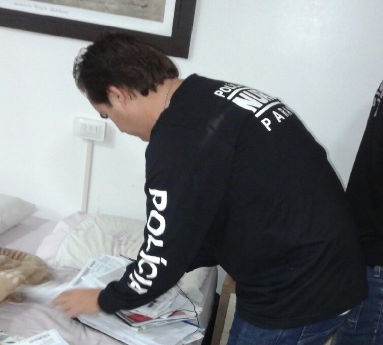 Policiais do Nurce cumprem mandados da Operação Curto Circuito em Pinhais, Laranjeiras do Sul e Cascavel | Divulgação Polícia Civil/