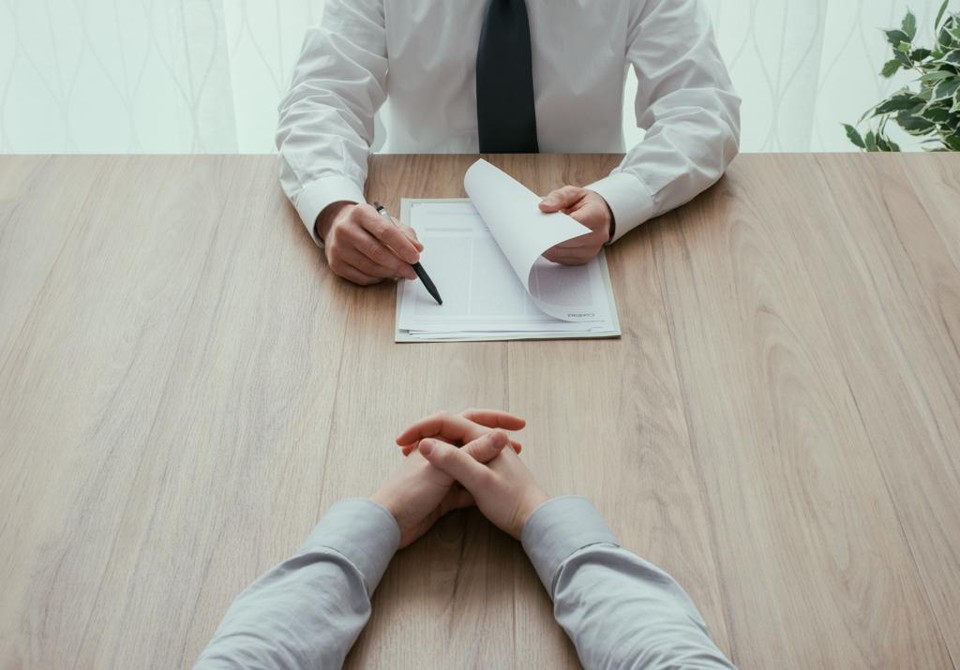 Um dos erros mais comuns que candidatos a uma vaga cometem é colocar no currículo apenas o que fazem ou fizeram, mas não os resultados dessas tarefas, que são muito valorizados pelos recrutadores. | Bigstock/