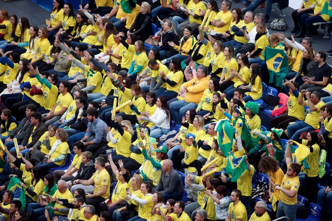 Torcida compareceu em ótimo número no último jogo do Brasil na Liga. | Albari Rosa/Gazeta do Povo
