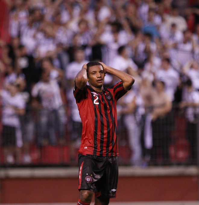 Raul no Paranaense. | Giuliano Gomes - Agência de Notícias Gazeta do Povo/Giuliano Gomes - Agência de Notícias Gazeta do Povo