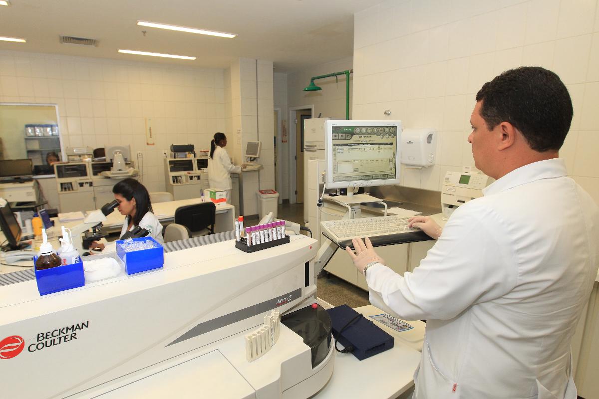 No Hospital do Subúrbio, média de funcionários por leito é de 5,7, enquanto a média dos hospitais públicos brasileiros é de 1,5. | Mateus PereiraGoverno da Bahia