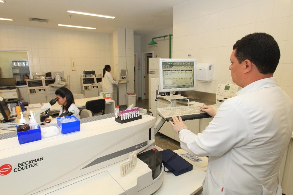No Hospital do Subúrbio, média de funcionários por leito é de 5,7, enquanto a média dos hospitais públicos brasileiros é de 1,5. | Mateus PereiraGoverno da Bahia