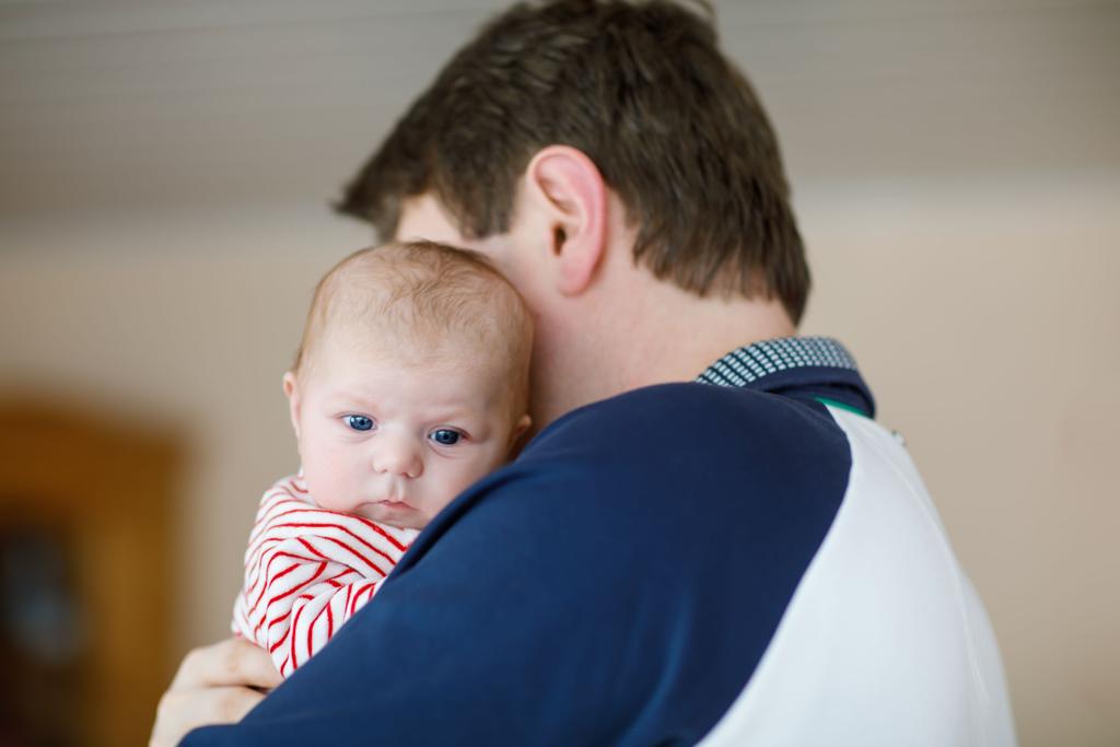 Só Holanda, Grécia e Itália oferecem licenças menores que os cinco dias brasileiros. | Bigstock/