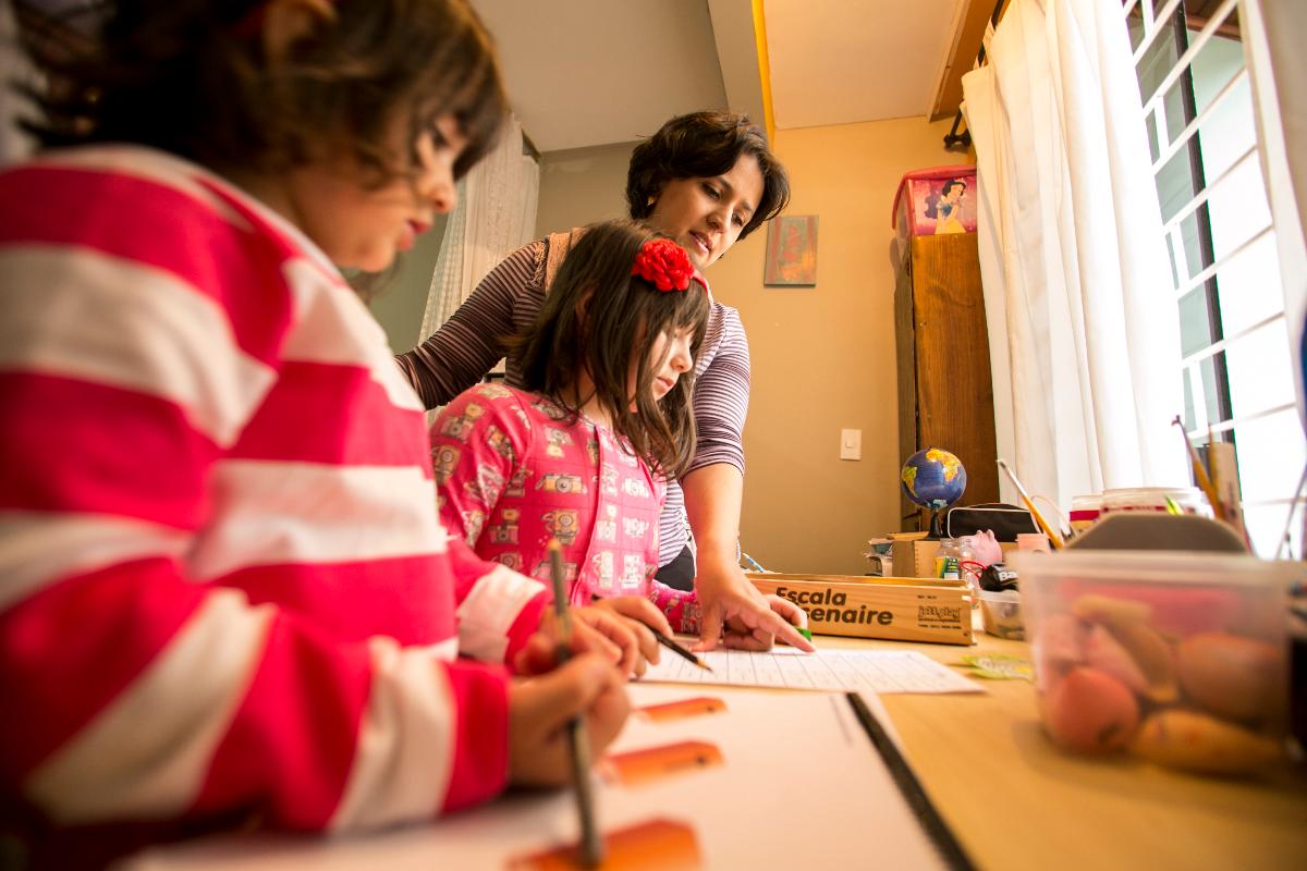 Manoela Martins e as filhas: opção pelo ensino doméstico | Marcelo AndradeGazeta do Povo