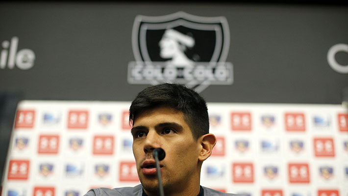 Pavez durante coletiva. | /Reprodução