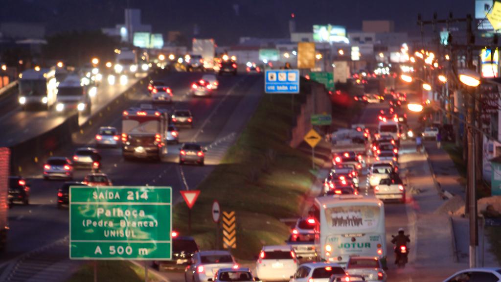 Lentidão na BR-101 vai do quilômetro 4 ao 14, em Garuva | Henry Milleo / AI/Gazeta do Povo/Arquivo