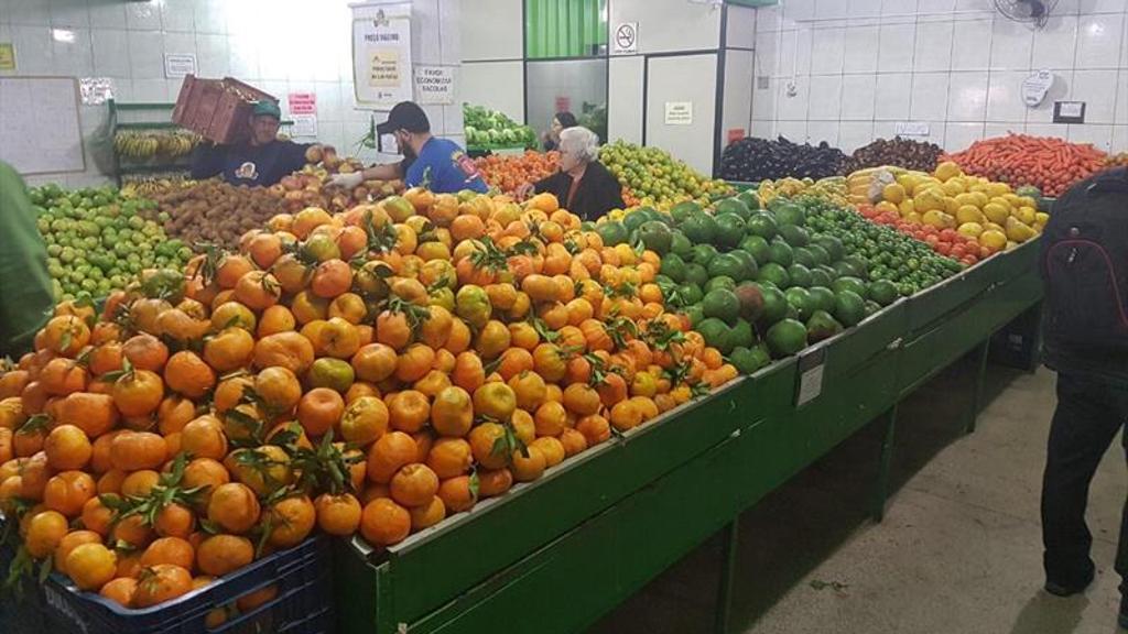 Produtos típicos do inverno, como poncã, maracujá e inhame, integram a baixa dos preços. | Divulgação/SMCS