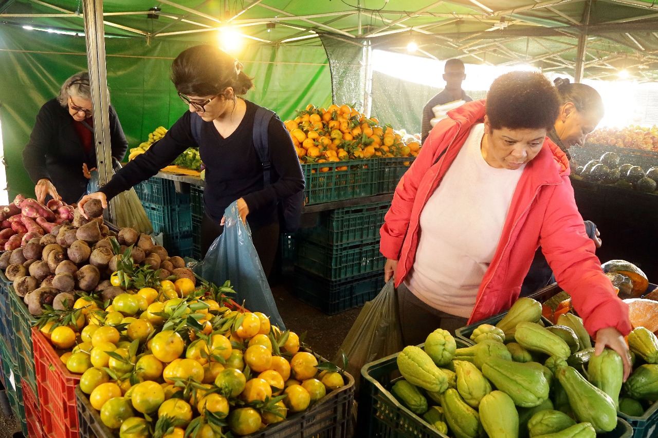 Nossa Feira oferece produtos a R$ 2,29 o quilo | Divulgação/SMCS/