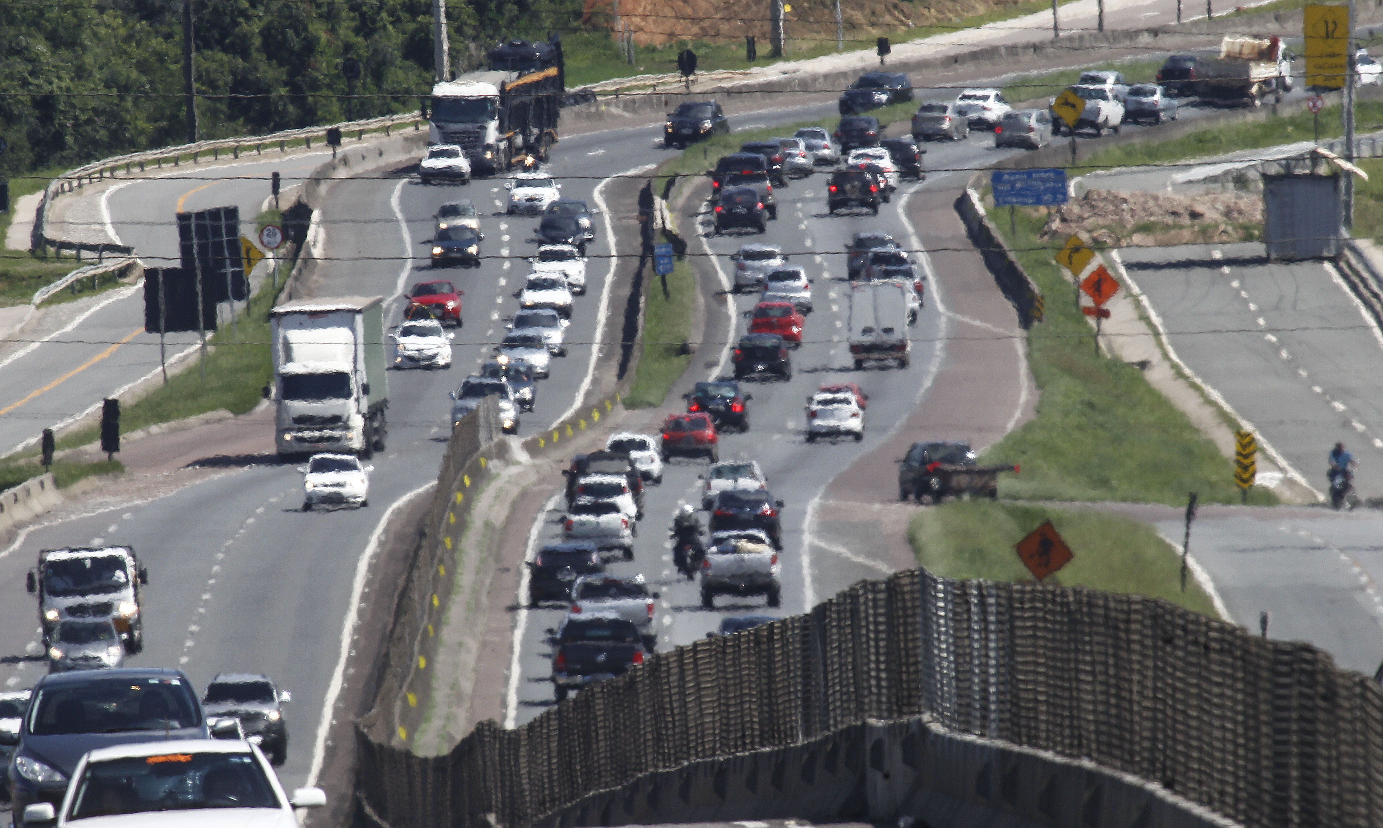 Motorista que seguir para o litoral encontrará obras pela estrada neste fim de semana | Jonathan Campos/Gazeta do Povo/Arquivo