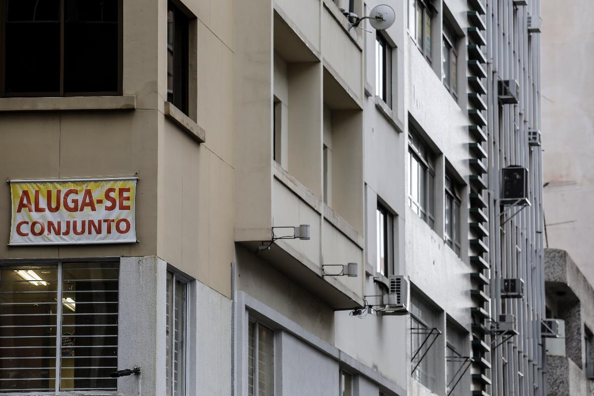 De maio para junho deste ano, o preço médio de locação dos imóveis comerciais tiveram um recuo de 4%. | Jonathan Campos
Gazeta do Povo