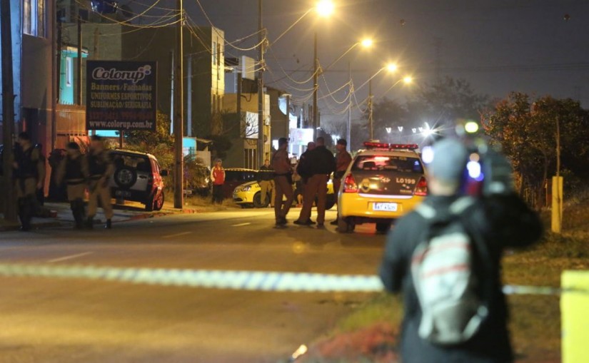 Esposa e amante teriam simulado latrocínio. | Lineu Filho/Tribuna do Paraná