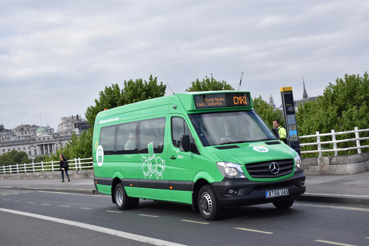 Smartbus do Citymapper nas ruas de Londres | Alisha Juszczyk
