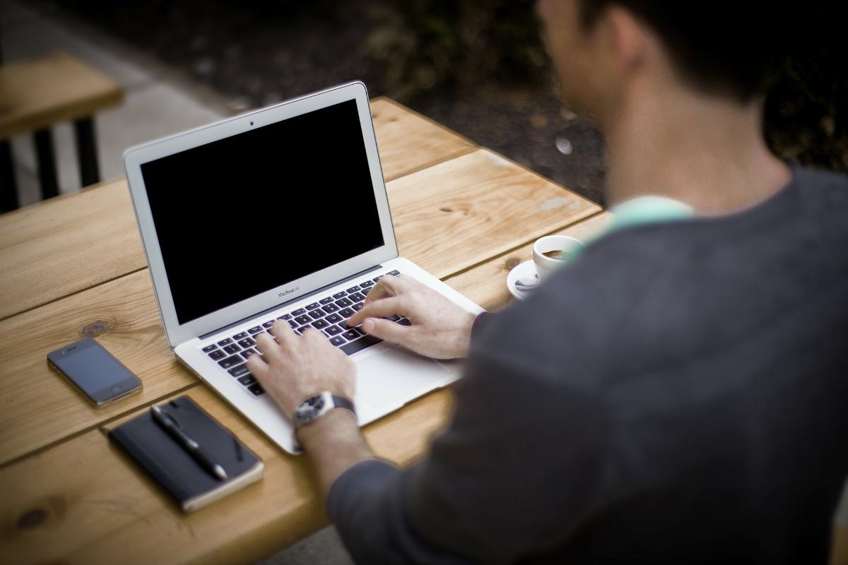 A profissionalização do “bico” depende especialmente de 5 passos a serem tomados pelo prestador de serviços. | Pixabay/