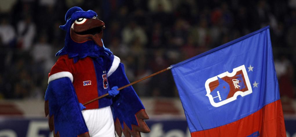 Gralha, o mascote de sucesso do Tricolor, pode ser homenageado por Lisca. | Albari Rosa/Gazeta do Povo