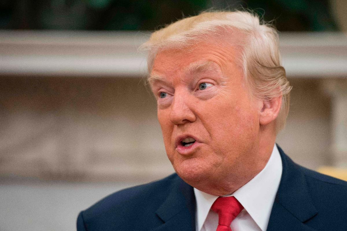 Trump e seu governo atacam fatos e evidências sempre que não se alinham à sua visão política | JIM WATSON/
AFP