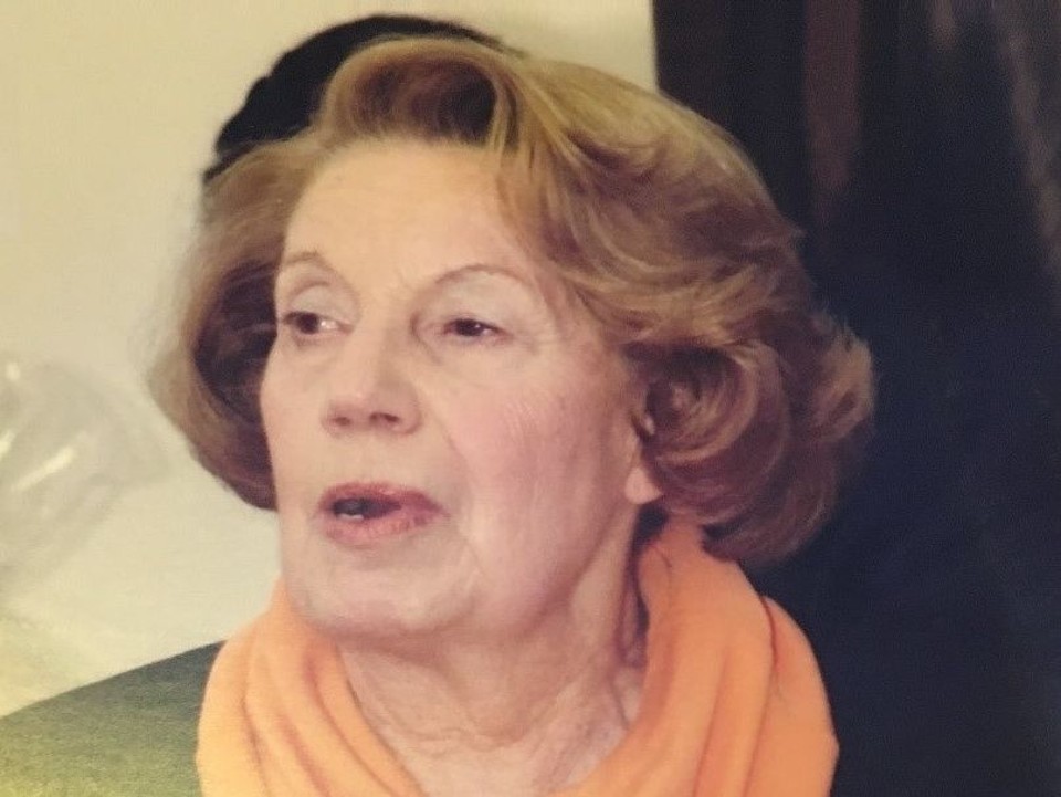 Ceres de Ferrante: uma poetisa independente e objetiva Ceres trabalhou na educação de crianças com sequelas de paralisia infantil | Arquivo da família/