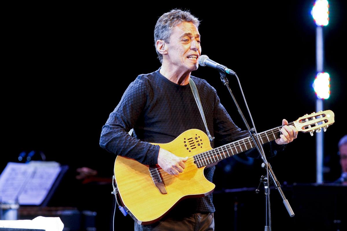 Chico Buarque teve letra da música “Tua Cantiga” criticada pelo público | ANTONIO COSTA/GAZETA