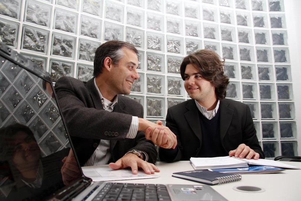 Para evitar conflitos de gerações, empresas devem contar com projetos de sucessão