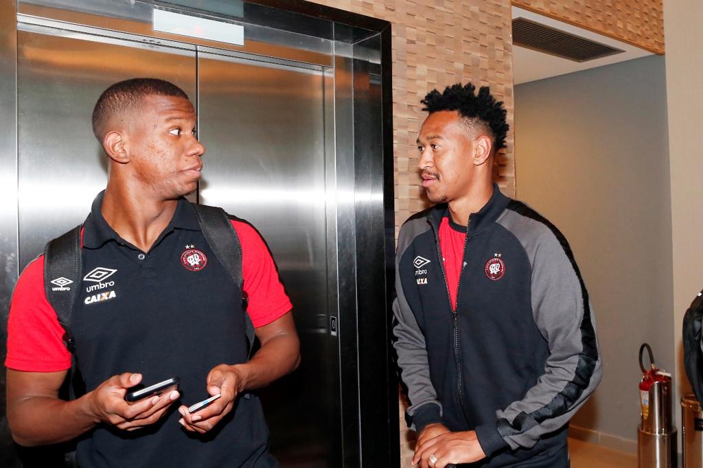 Atacante Ribamar e lateral Fabrício são as novidades do Atlético em Santos | Albari Rosa/Gazeta do Povo/