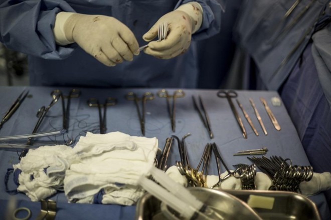 Filósofos chegam a argumentar que faculdades de medicina e hospitais devem se opor ativamente a objetores de consciência em seus processos seletivos | Henry Milléo / Gazeta do Povo