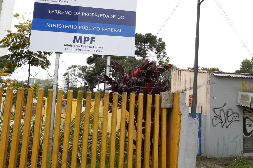 Briga sobe posse da Vila Domitila ganha um novo capítulo com disputa entre órgãos federais | Aniele Nascimento/Gazeta do Povo