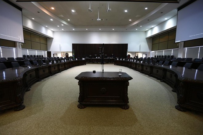 A sala onde são realizadas as reuniões do Pleno e do Órgão Especial do TJ-PR | Jonathan Campos/Gazeta do Povo
