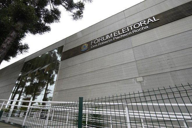 Fachada do prédio do TRE-PR, em Curitiba. | Aniele Nascimento/Gazeta do Povo