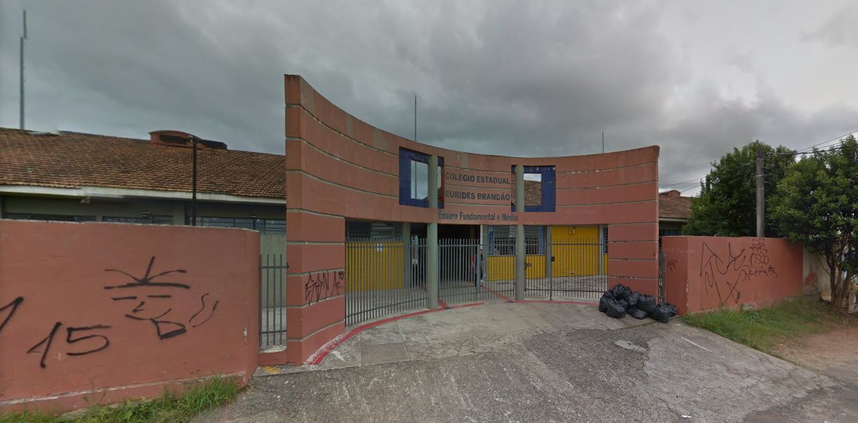 Carro, celulares e outros bens foram levados dos profesores da Escola Estadual Eurídes Brandão. | Google/