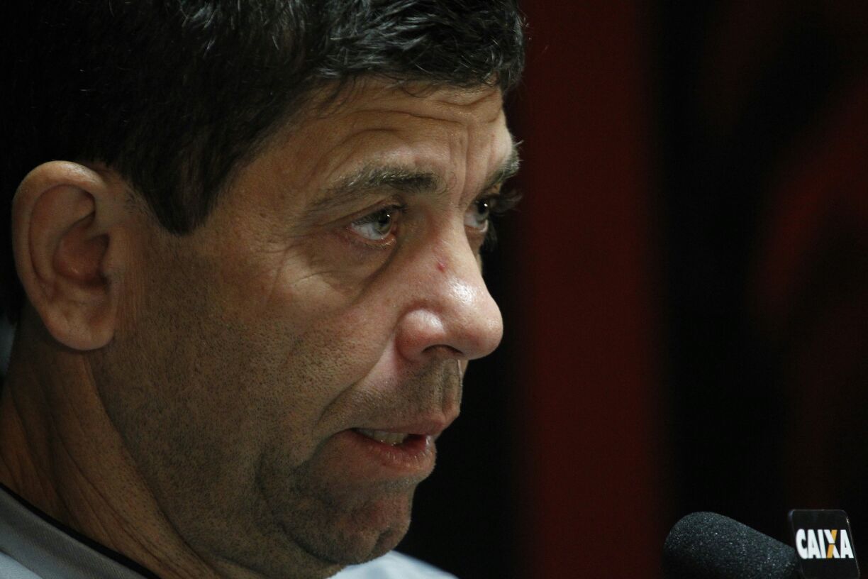 Fabiano Soares, técnico do Atlético, durante coletiva à imprensa. | /Daniel Caron/Gazeta do Povo