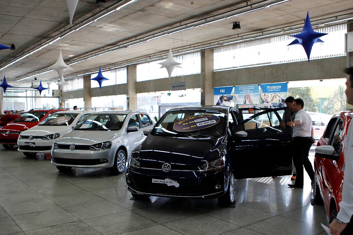 Após acumular resultados negativos desde 2013, o número de financiamentos de carros novos subiu 3,2% em julho ante igual mês do ano passado para 148,9 mil unidades. | Jonathan CamposGazeta do Povo