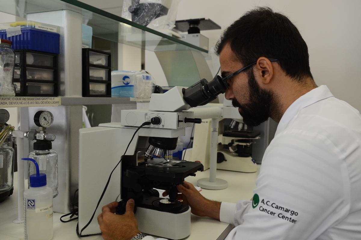 Cientistas veem horizonte incerto para seus projetos | Rovena Rosa/Agência BrasilRovena Rosa/Agência Brasil