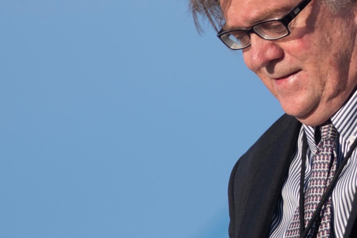 Estrategista da casa Branca, Steve Bannon foi demitido pelo presidente Donald Trump | JIM WATSON/
AFP