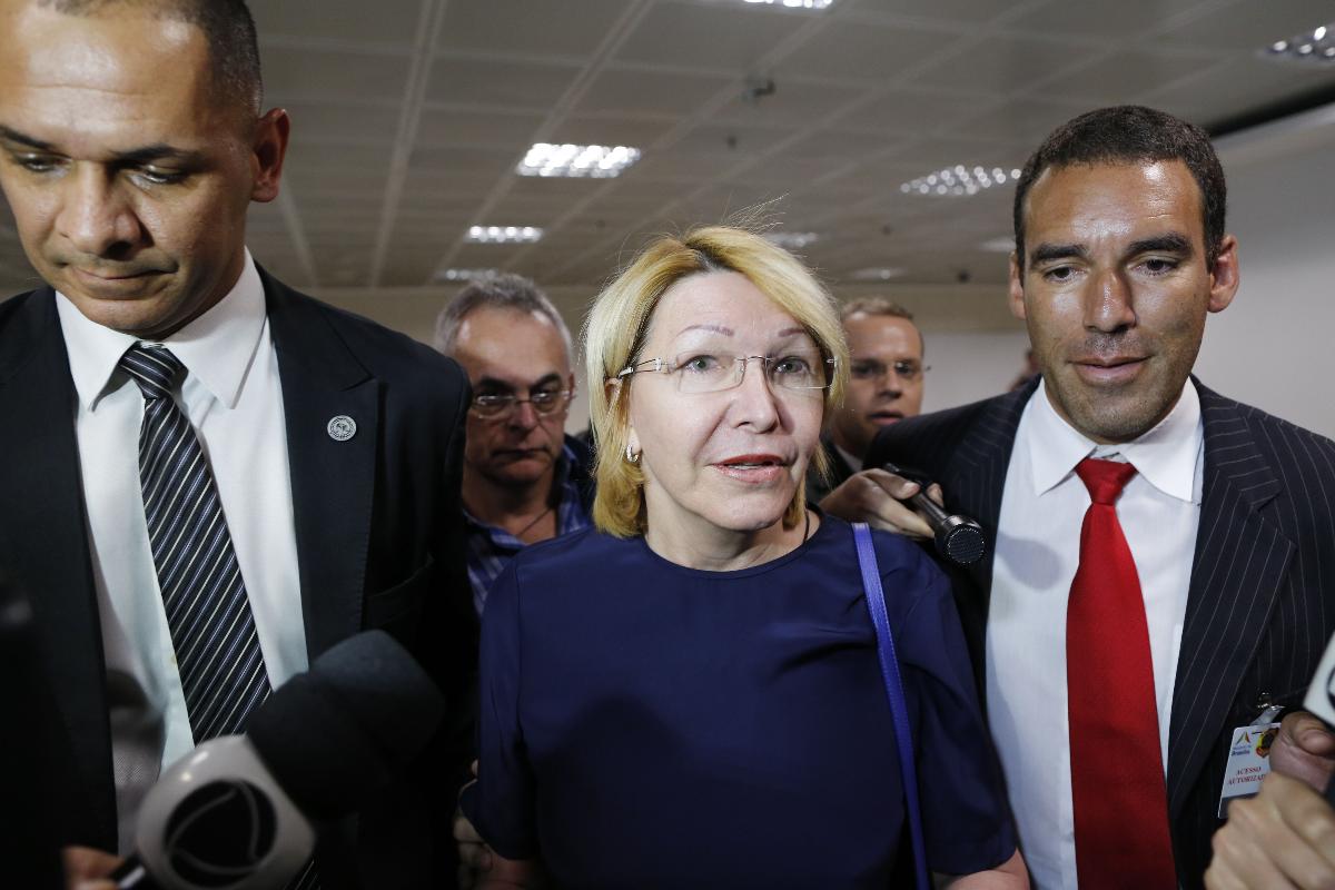 Procuradora Luisa Ortega Díaz chega ao Brasil para participar de encontro de procuradores-gerais membros do Mercosul | SERGIO LIMA/
AFP