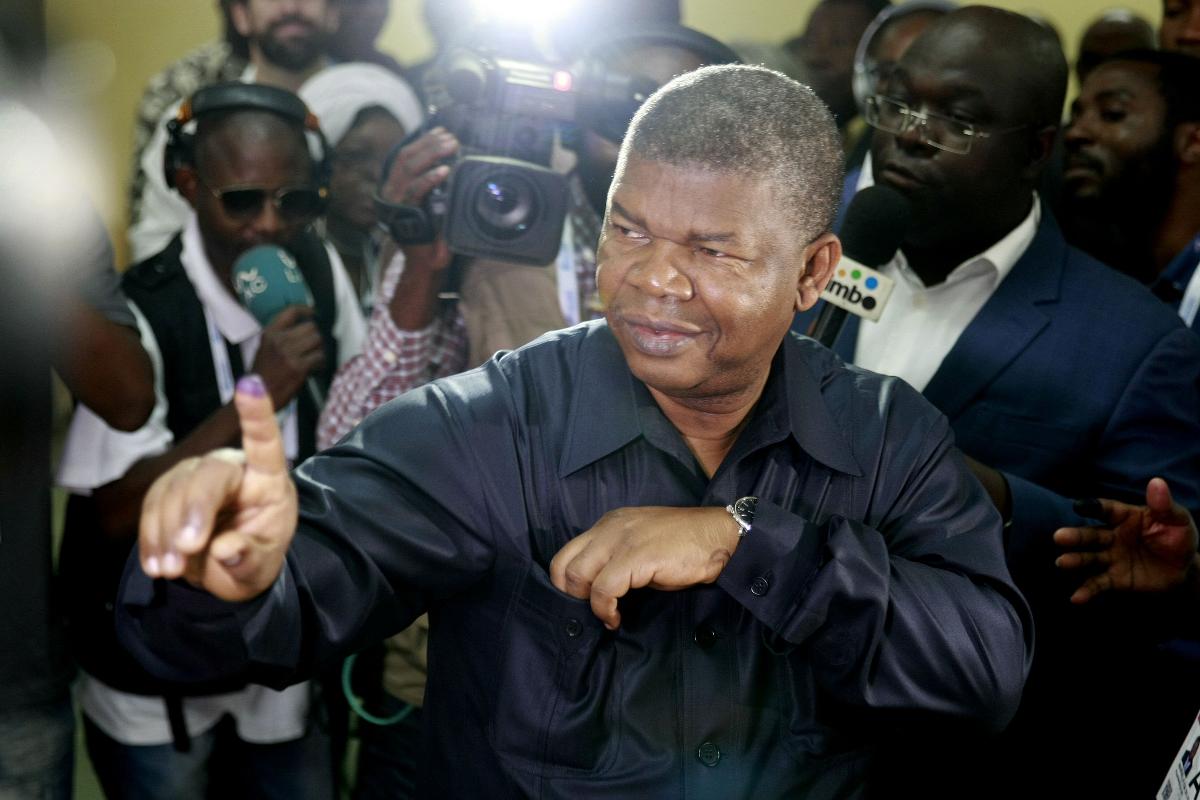 O candidato do MPLA (Movimento Popular para a Libertação de Angola), Joao Lourenço, durante votação em Luanda | AMPE ROGERIO/AFP