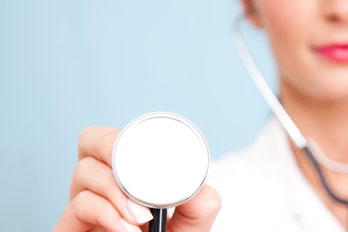 Qualidade dos planos de saúde é fator decisivo para candidatos que precisam escolher uma vaga de trabalho. | Bigstock