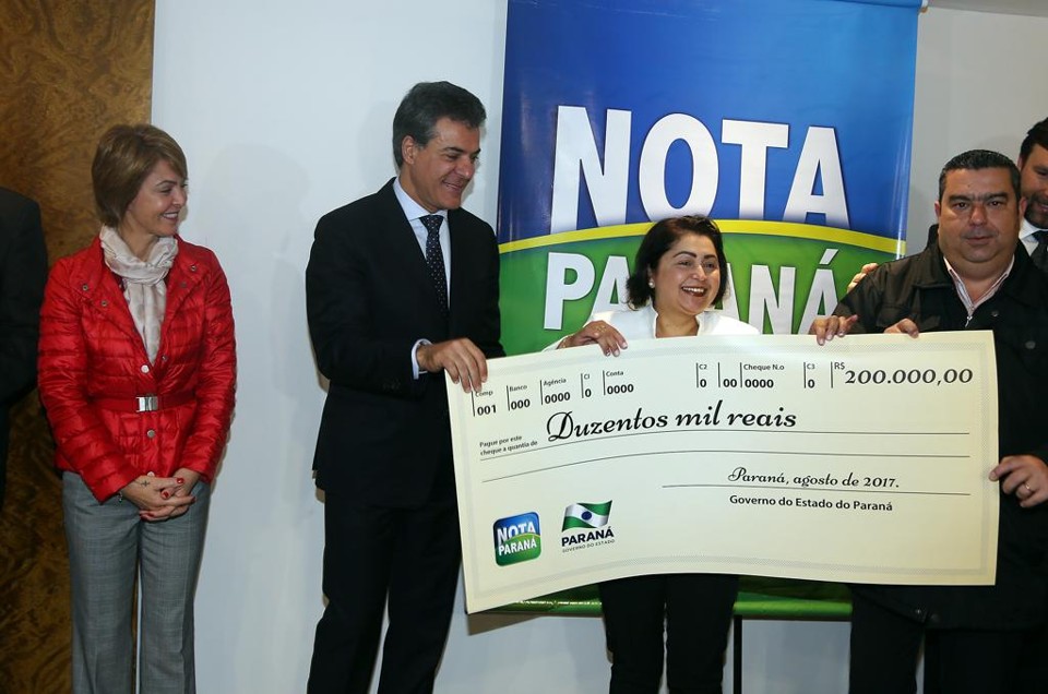 Nota Paraná terá prêmio recorde de R$ 1 milhão no Natal Em agosto, por causa do Dia dos Pais, sorteio principal foi de R$ 200 mil. | Orlando Kissner/ANPr