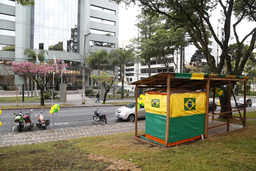 Organizadores do acampamento aguardam decisão da Justiça | Aniele Nascimento/Gazeta do Povo