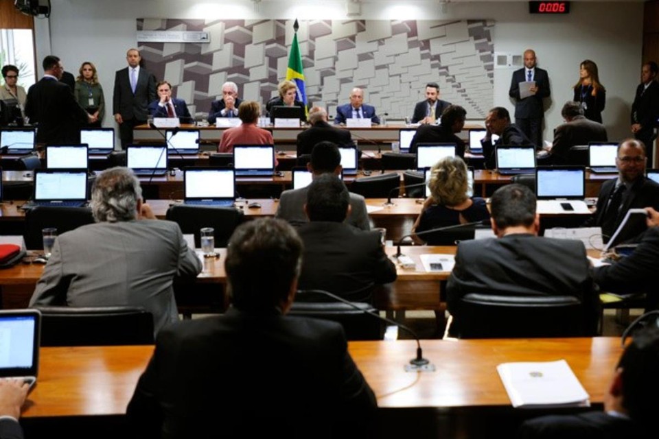 Comissões do Senado discutiram na semana passado o projeto que pode regulamentar os aplicativos de transporte no país.  | Edilson Rodrigues/Agência Senado