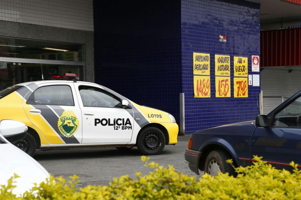 Roubo foi em um supermercado no São Braz | Aniele Nascimento/Gazeta do Povo