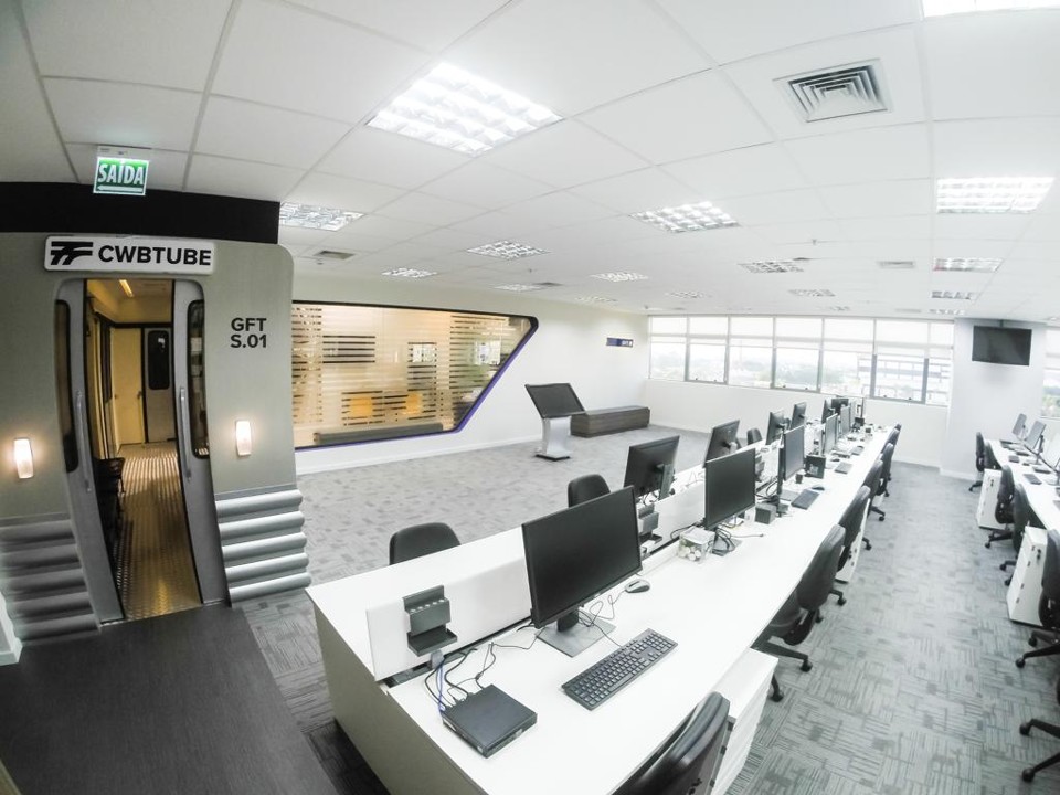 A GFT Technologies SEseleciona 50 profissionais de TI do Brasil para trabalhar na Espanha. O processo começa na unidade da empresa em Curitiba (foto). | Divulgação/