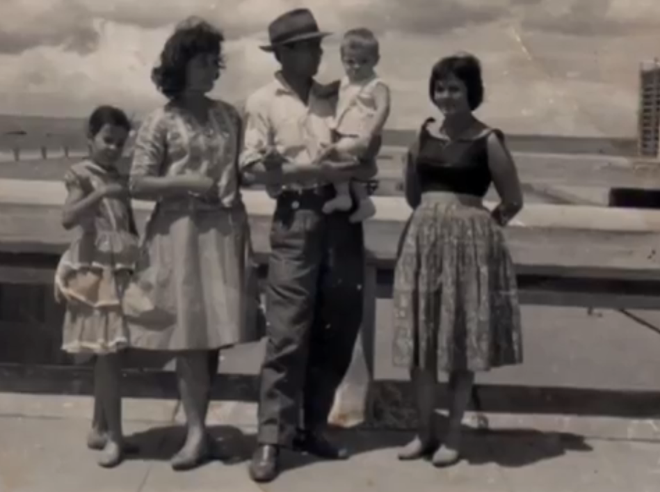 Zé Mineiro com esposa e familiares, na época da construção de Brasília | Reprodução/