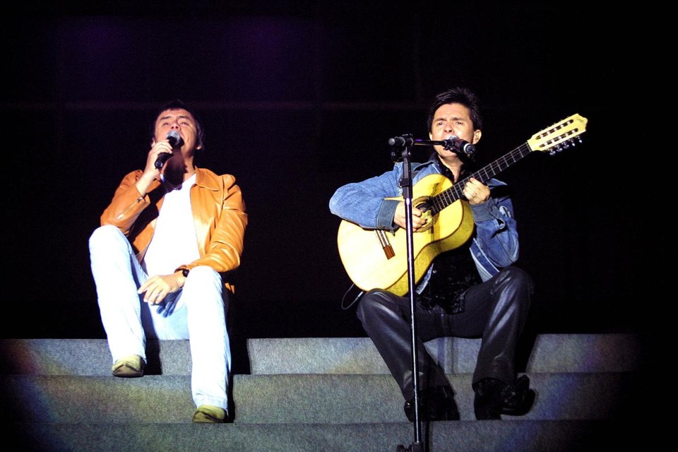 Dupla sertaneja Chitãozinho e Xororó é dona da música mais tocada nos karaokês brasileiros | Arquivo/ Gazeta do Povo