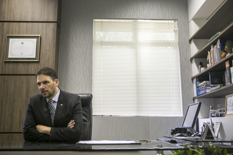 OAB reage à mudança em cartórios; proposta impactaria 100 cartorários no PR José Augusto Araújo de Noronha, presidente da OAB-PR, contrário à proposta. | Marcelo Andrade/Gazeta do Povo