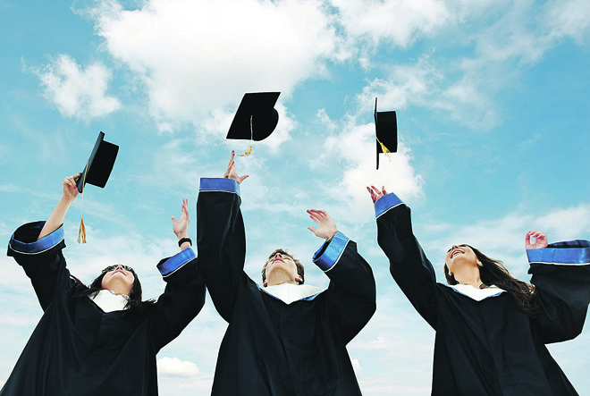 Brasil: diploma como indicador e símbolo de classe social. | / Bigstock
