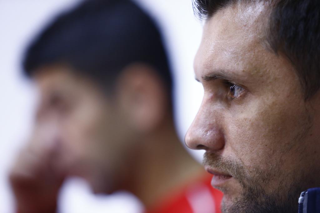 Paulo André ao lado do técnico Fabiano Soares. | Jonathan Campos/Gazeta do Povo