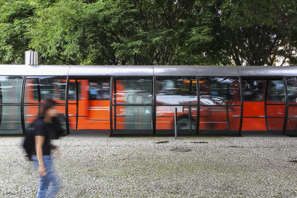 Câmeras estão sendo testadas nas linhas intermunicipais, mas não têm data para operar em Curitiba. | Daniel Castellano/Gazeta do Povo