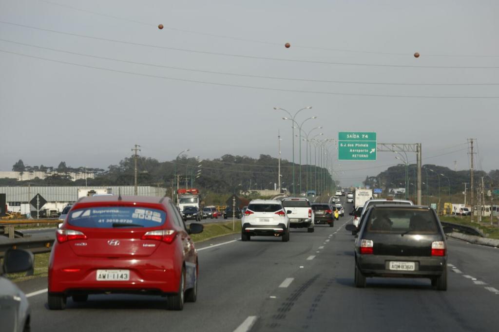 Movimentação de veículos na BR-277, sentido litoral | Átila Alberti/