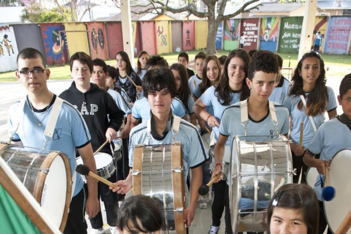 Alunos do Colegio Estadual Avelino Antonio Vieira, em Curitiba, durante ensaio para um desfile de Sete de Setembro | Marcelo Andrade/Gazeta do Povo
