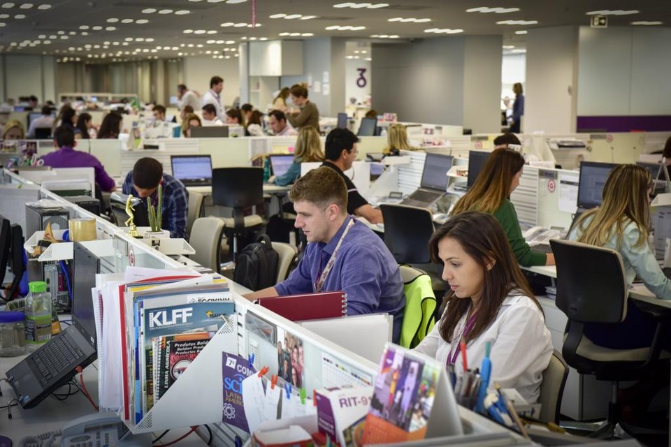 Maior produtora de açúcar e etanol do Brasil abre 170 vagas para estágio e trainee. No total, a Raízen tem mais de 30 mil funcionários no país. | Raízen/Divulgação