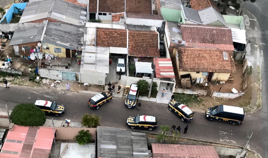Operação cumpre mandados de busca e apreensão contra suspeitos de tráfico na Vila Guaíra | Polícia Civil/Divulgação